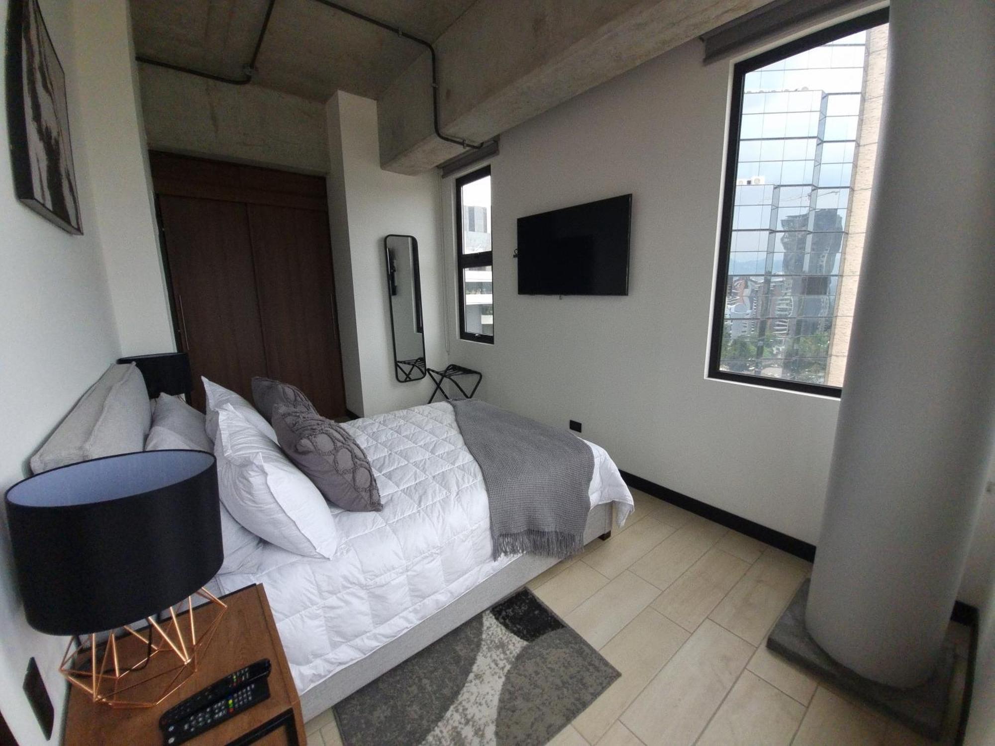 Apartamento 2 Habitaciones, Edificio Eon, Zona 10, Turin Guatemala City Exteriör bild